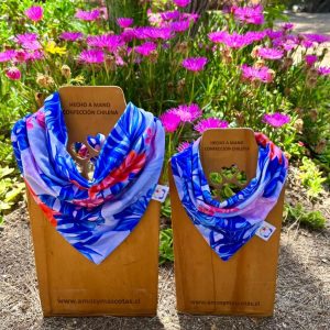 Pañoleta hawaiana azul